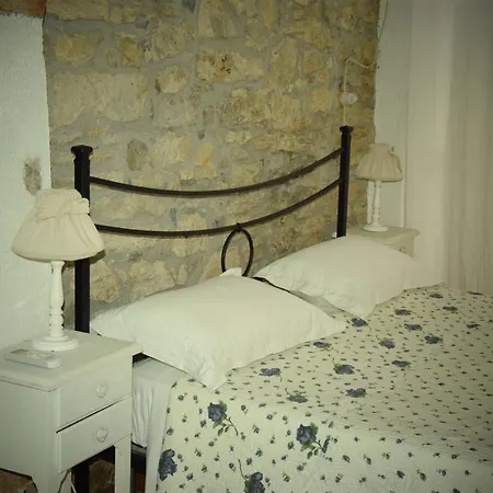 Il Riccio Tra I Castagni Guest house *